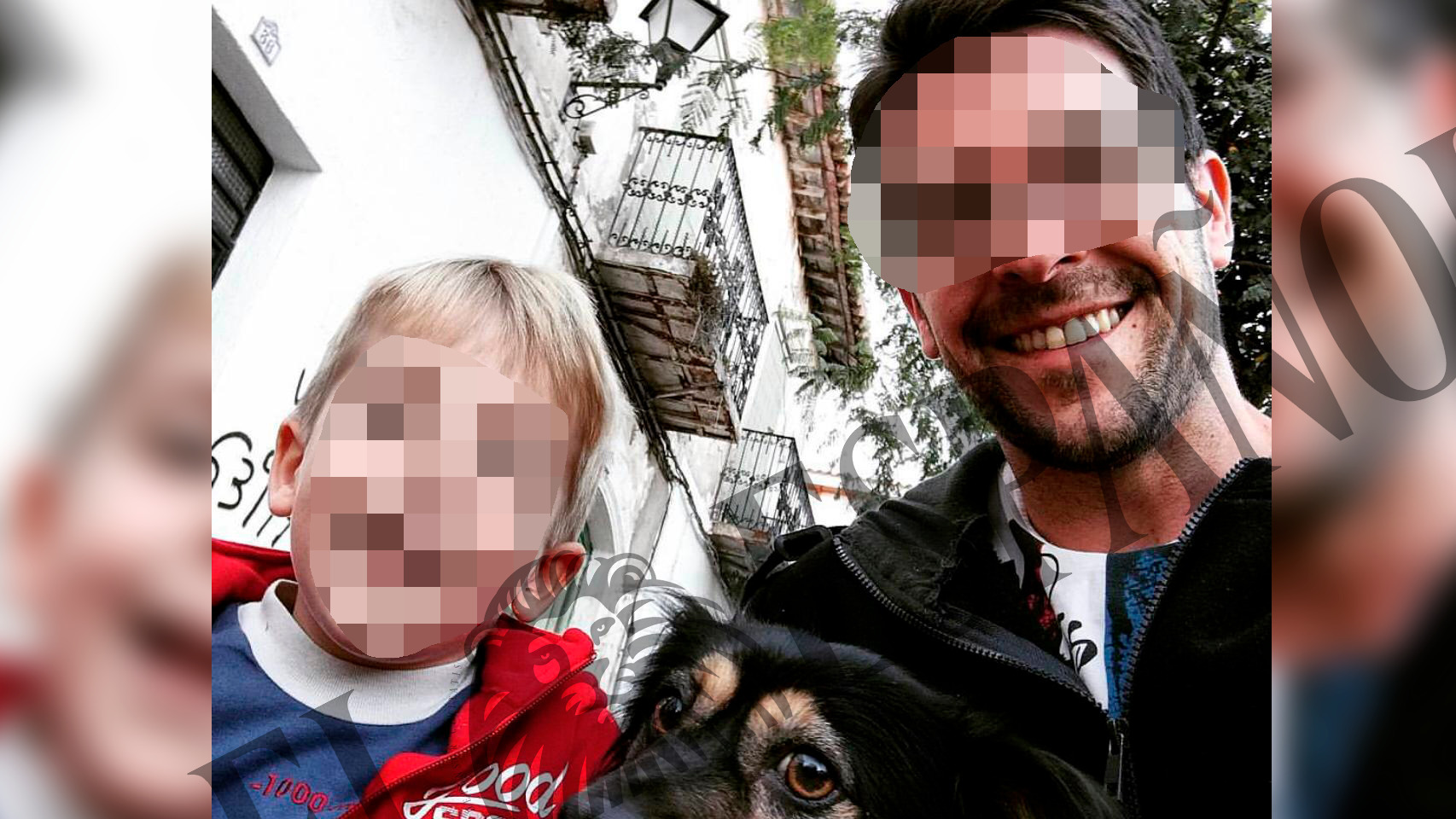 Sergio, junto a su padre, quien tenía la custodia del menor.
