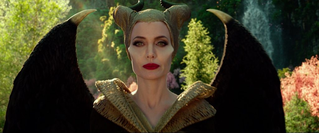 Angelina Jolie, caracterizada como Maléfica, en la segunda parte del oscuro cuento de hadas.