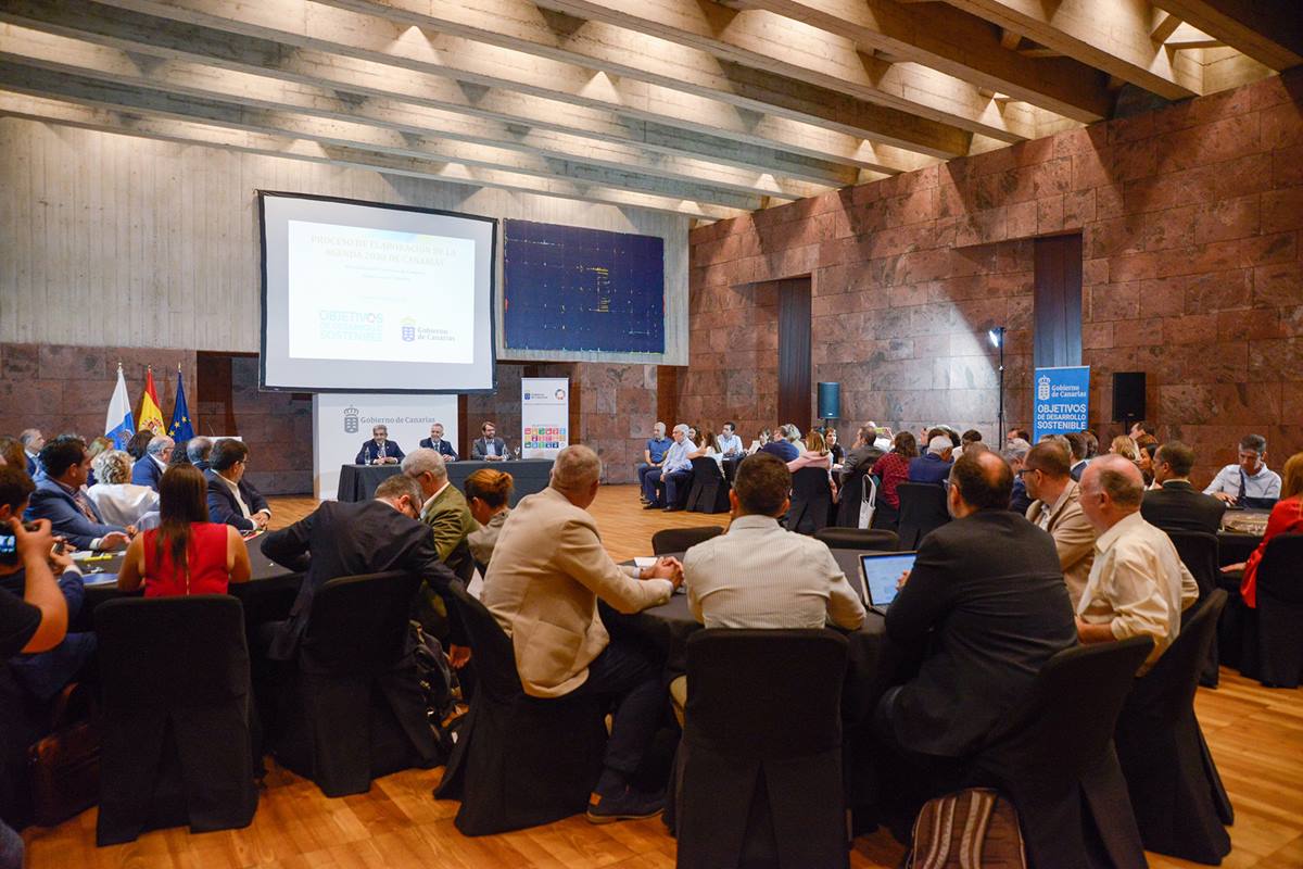 Reunión de altos cargos del Gobierno de Canarias sobre la Agenda 2030 de desarrollo sostenible, impulsada por la ONU. DA