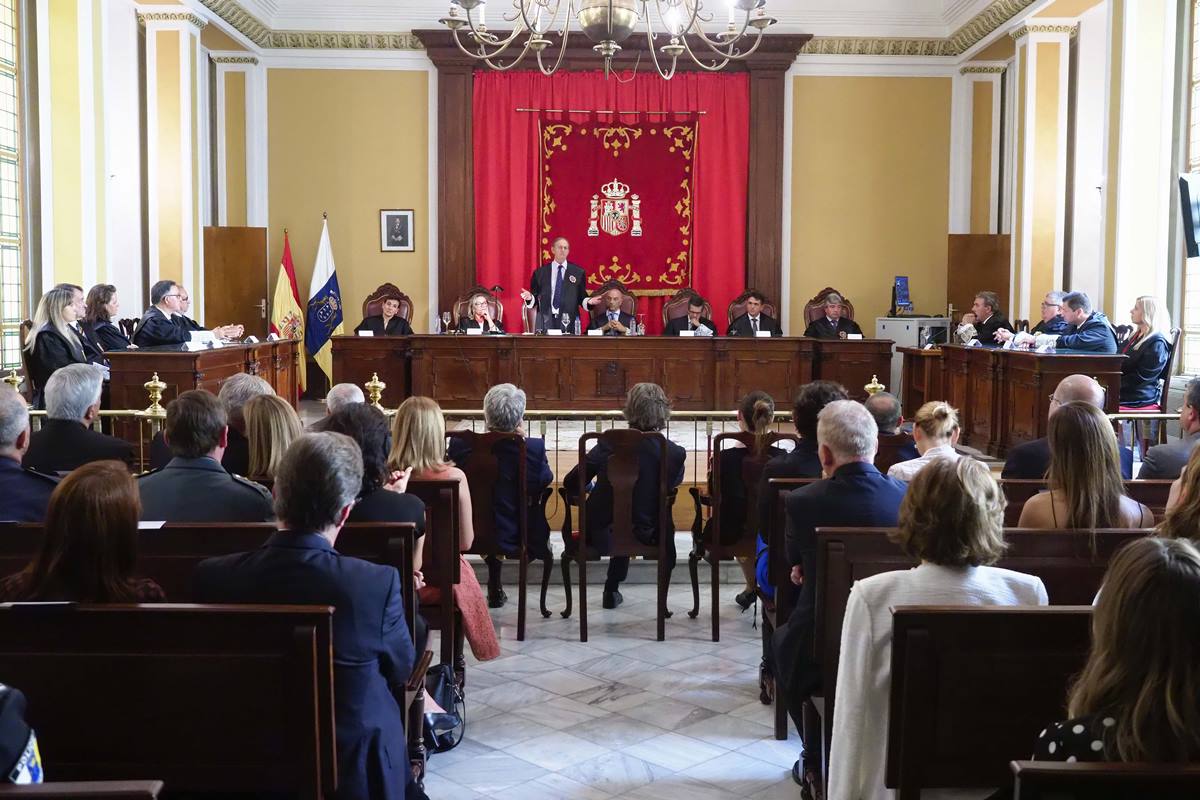 El presidente de la Audiencia Provincial, Joaquín Astor Landete, durante su alocución de ayer en la sede tinerfeña del Tribunal Superior de Justicia de Canarias. Sergio Méndez