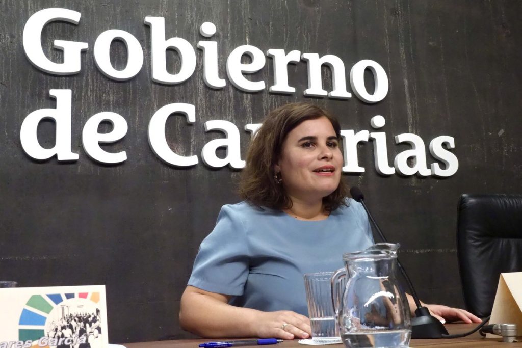 La alcaldesa socialista de Candelaria, Mari Brito, el día que fue elegida presidenta de la Fecam. S.Méndez