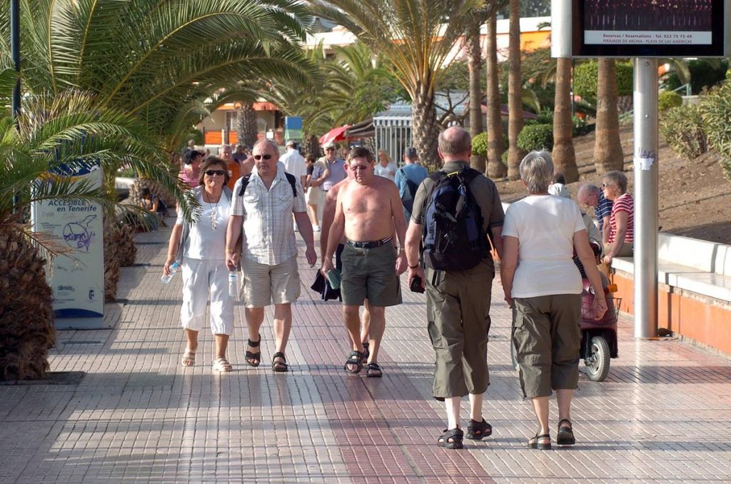 Solo en Adeje y Arona reside casi el 40% de la comunidad británica establecida en Canarias. DA