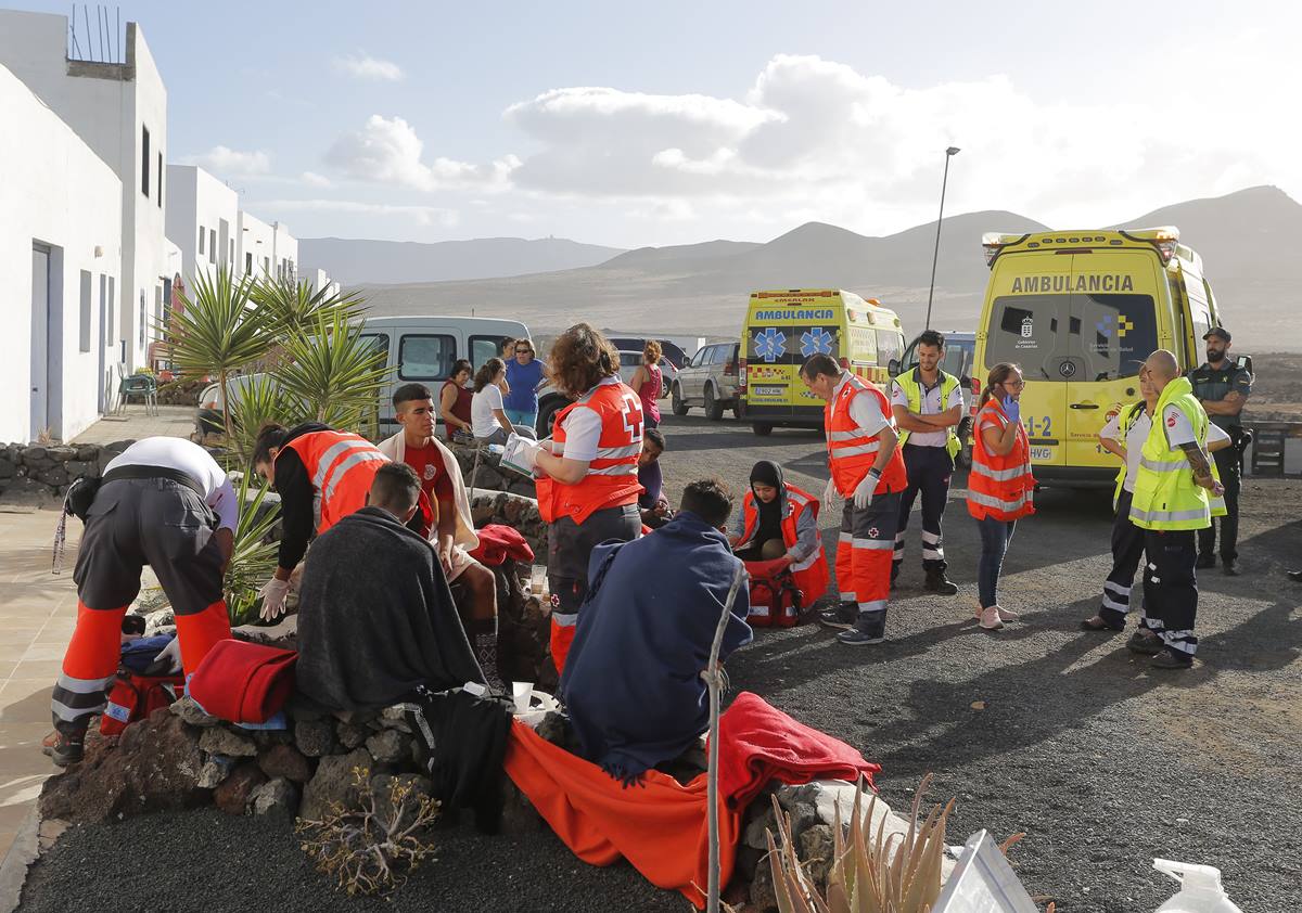 Los cuatro supervivientes fueron atendidos por la Cruz Roja. La Voz de Lanzarote
