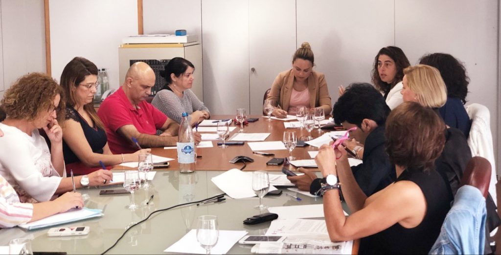 La consejera Noemí Santana lanza un mensaje de “calma” y recuerda que el porcentaje de delitos cometidos por los MENA es anecdótico; La Palma, Lanzarote y Fuerteventura, desbordadas