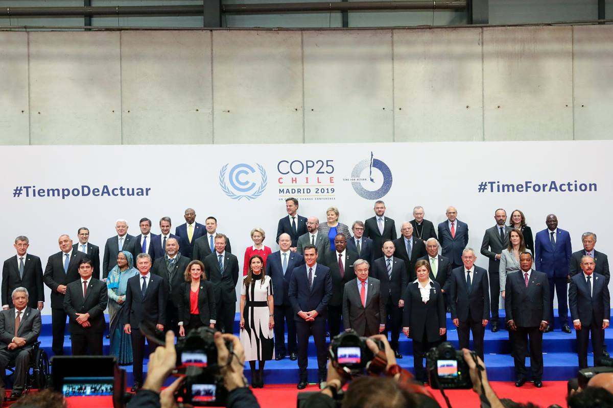 Foto de familia de los jefes de Estado asistentes al acto de inauguración de la Cumble del Clima de la ONU, que desde ayer se celebra en Madrid. Europa Press