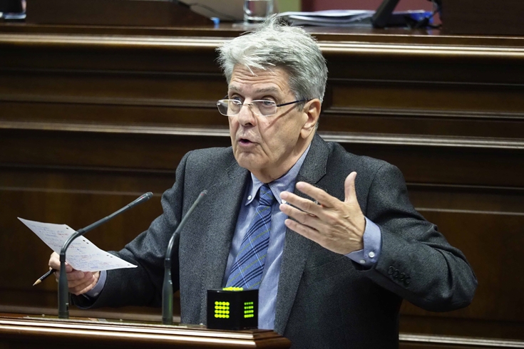 Julio Pérez, consejero de Administraciones Públicas, Justicia y Seguridad del Gobierno de Canarias. / SERGIO MÉNDEZ 