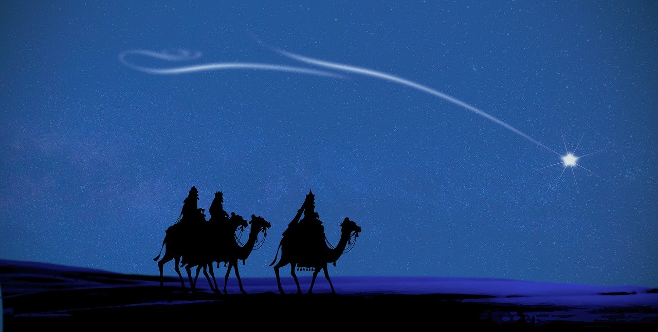 Estrella de Navidad y los Reyes Magos. Pixabay