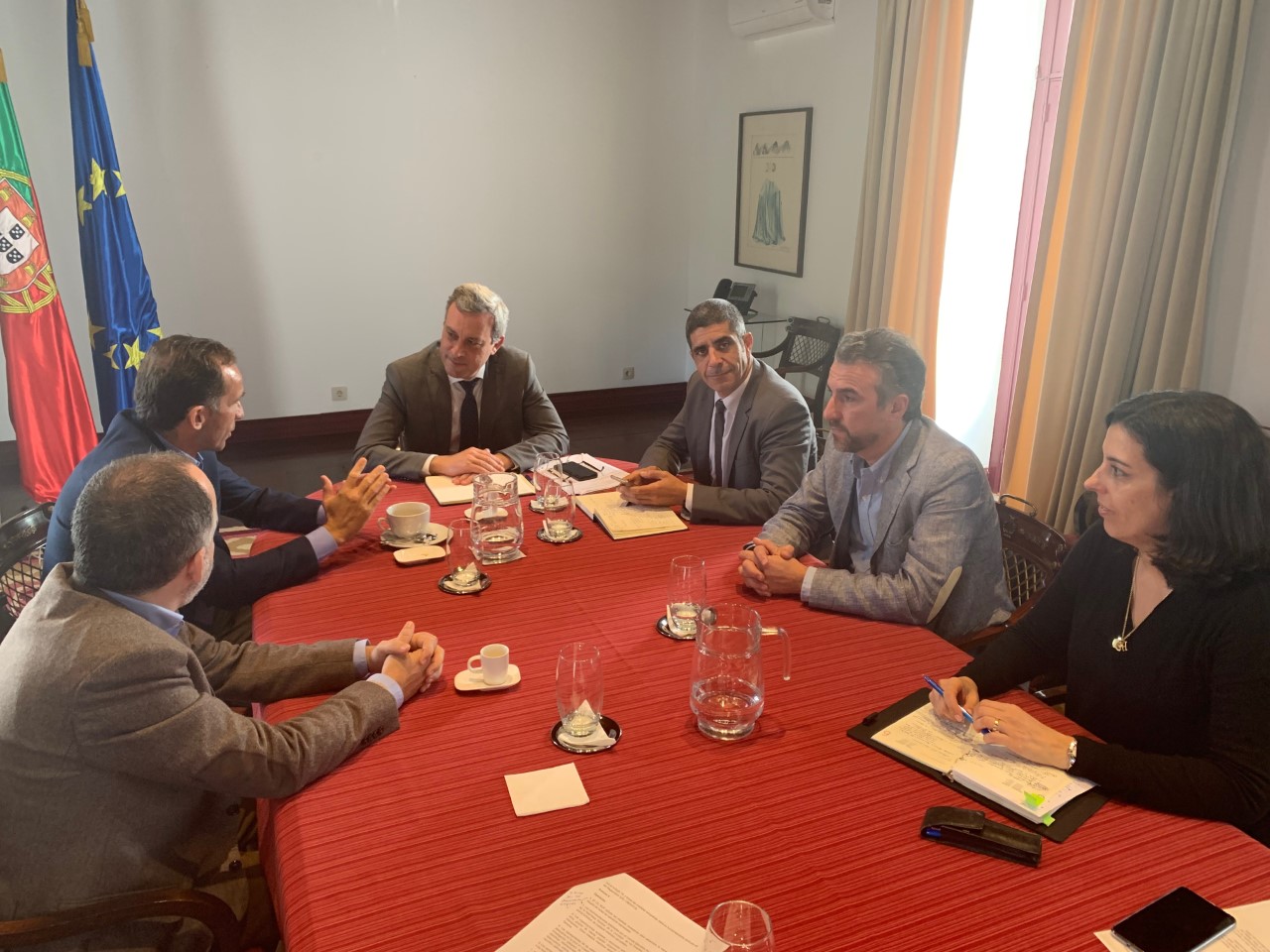 Imagen de la reunión de los representantes de los gobiernos de Canarias y Azores. DA