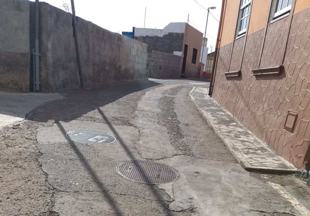 Imagen de la vía cuya mejora reclama el vecino. DA