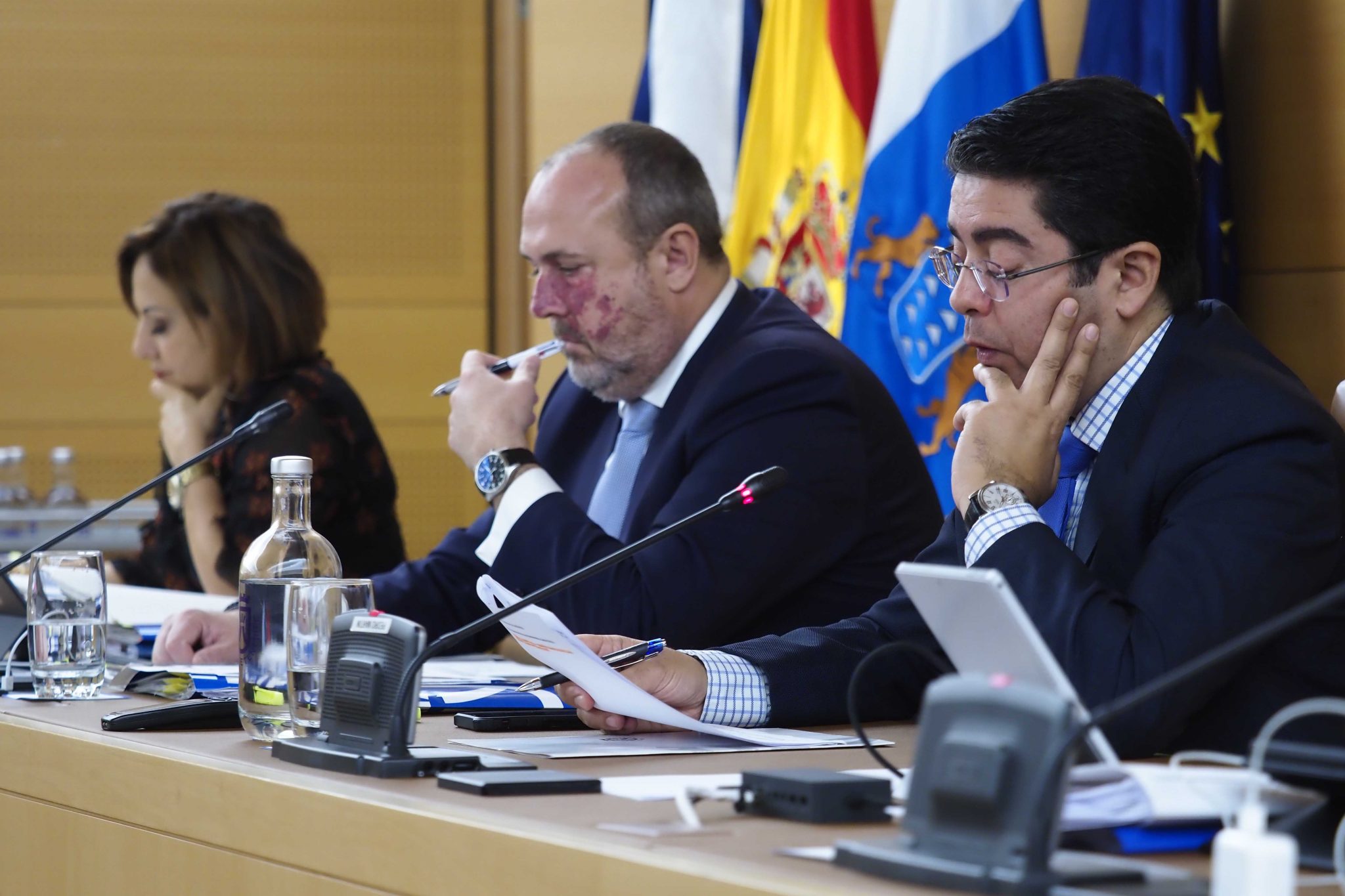 El pleno del Cabildo aprobó ayer su presupuesto para 2020, que contará con 861’3 millones, un 2’62% menos que en el ejercicio anterior. SERGIO MÉNDEZ