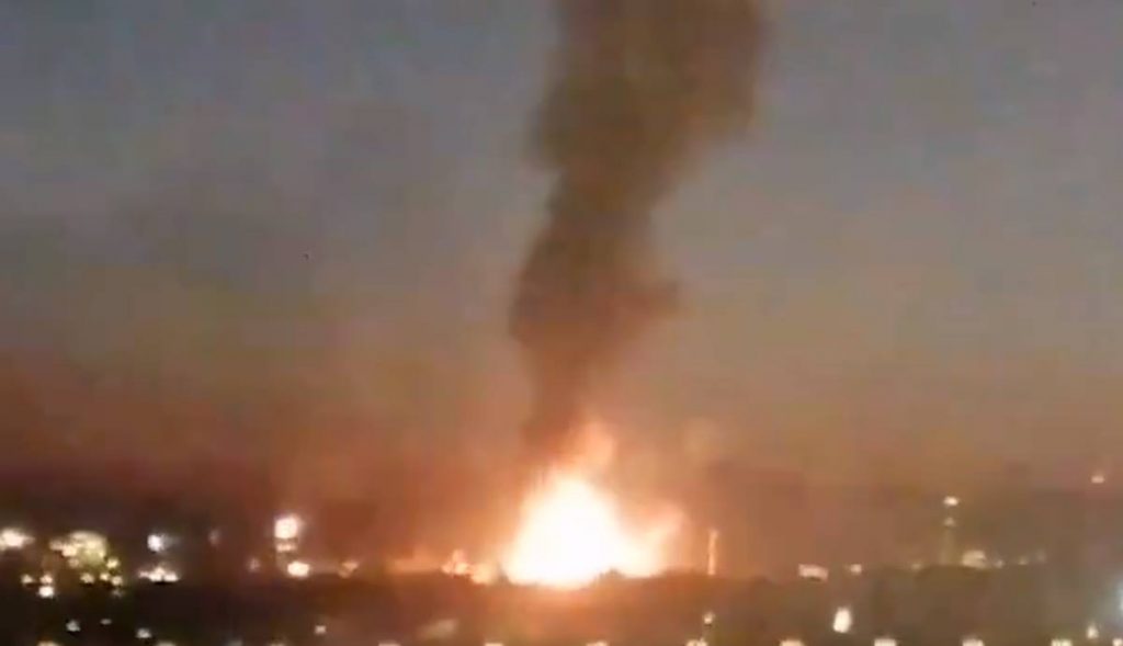 Explosión en una planta petroquímica de Tarragona. Twitter (@laura_presicce)