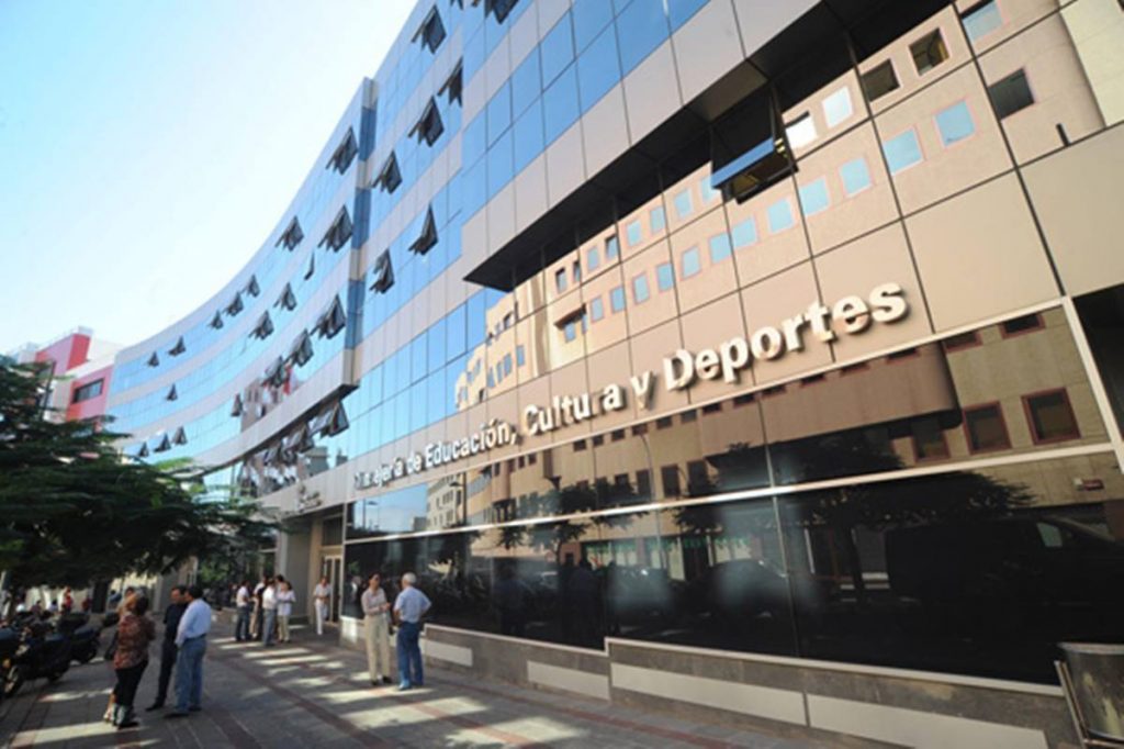 Aprobadas las bases en Canarias para integrar al profesorado de FP en Secundaria