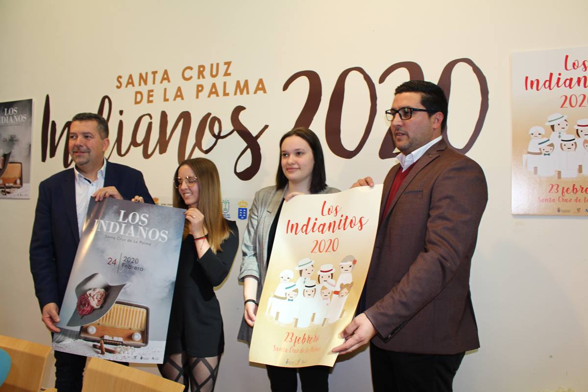 Laura A. Abreu e Ivana Lorenzo, ayer, en Santa Cruz de la Palma. DA