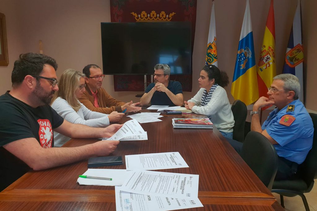 FOTO REUNIÓN ALERTA PUERTO DE LA CRUZ