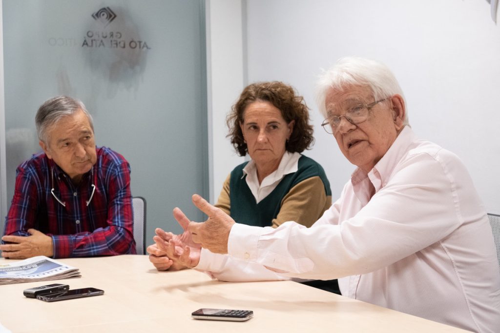 Basilio Valladares, Almudena Rivera y Antonio Sierra, tres expertos del ámbito sanitario. FOTO: FRAN PALLERO