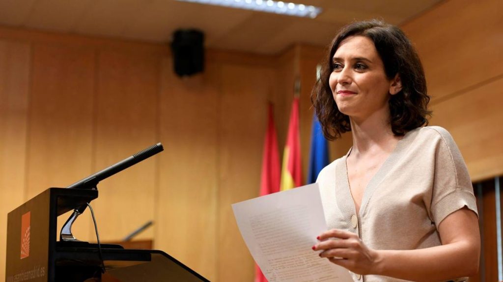La presidenta de la Comunidad de Madrid, Isabel Díaz Ayuso, compareció ayer ante los medios de comunicación para dar a conocer las medidas drásticas adoptadas. El Español