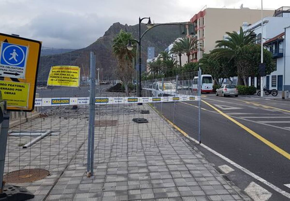 Imagen de las obras de reforma en la avenida marítima de Santa Cruz de La Palma. DA