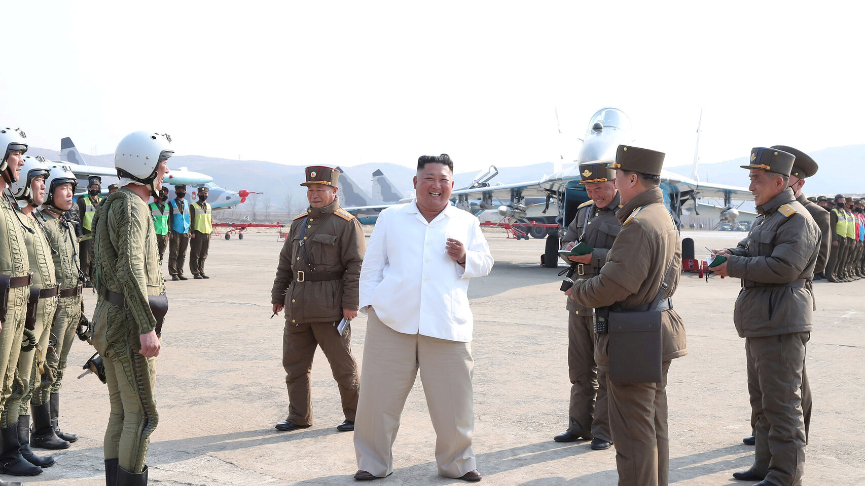 Kim Jong-un, en su última aparición pública en un complejo militar. Reuters