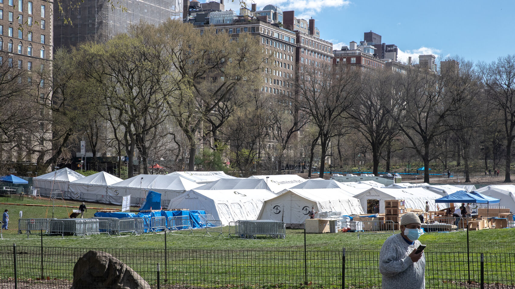 Un hospital de emergencia instalado en Central Park. Reuters