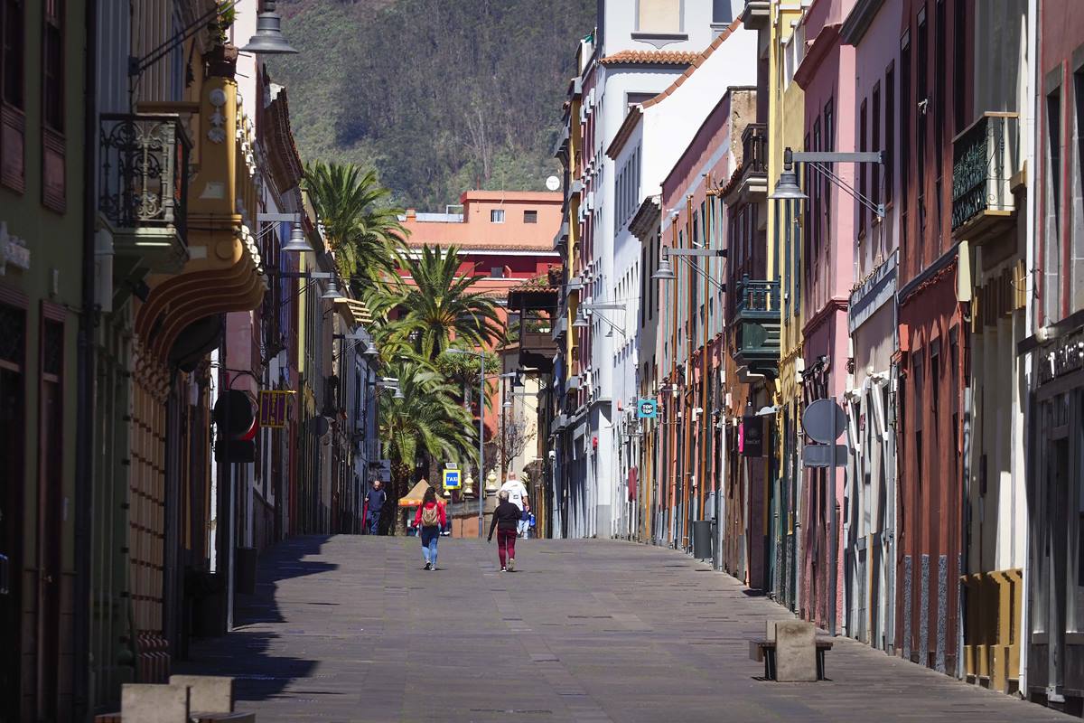 Imagen de una de las principales calles comerciales de La Laguna. Sergio Méndez