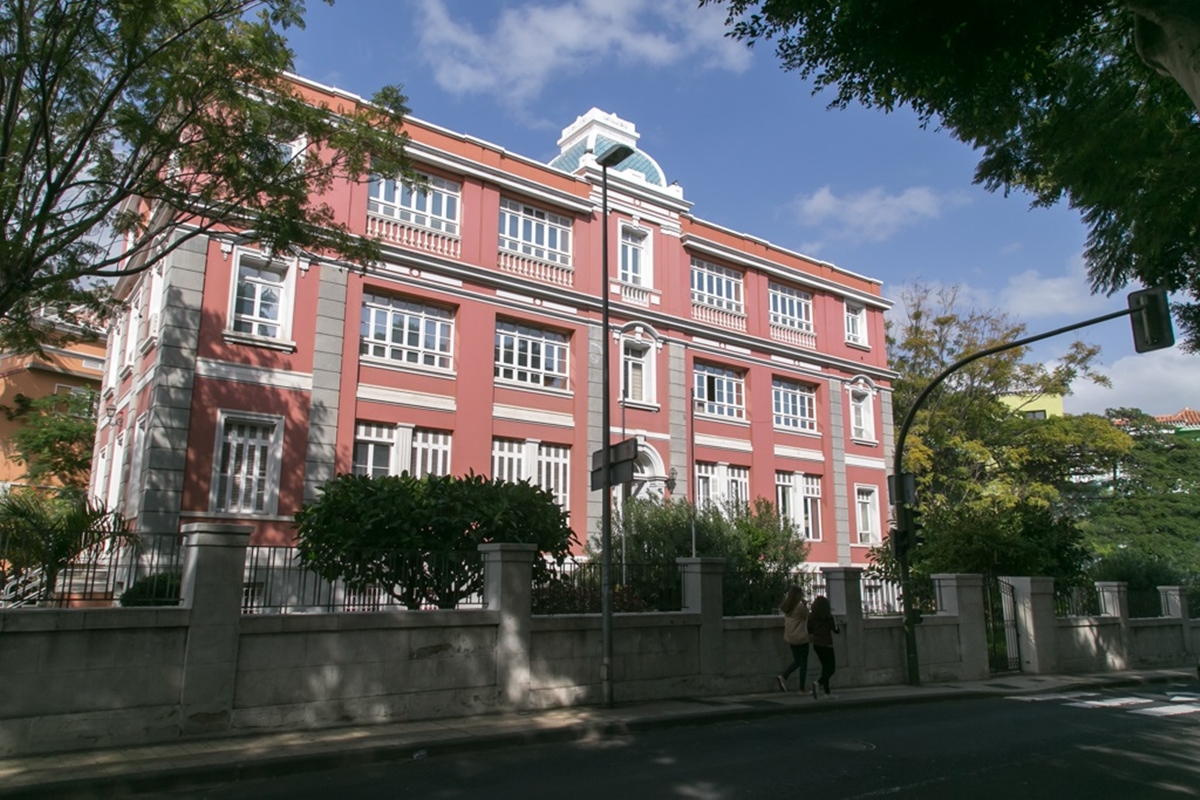 Sede de la Consejería de Sanidad del Gobierno de Canarias en Santa Cruz de Tenerife. DA
