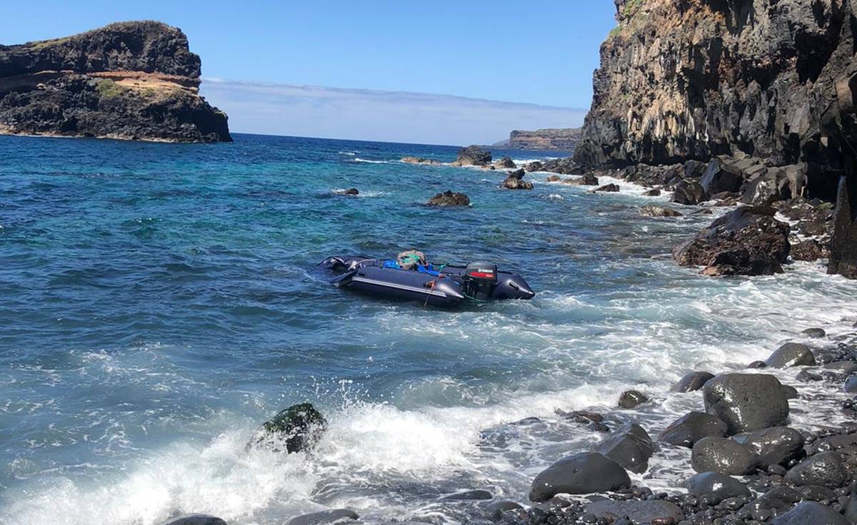 Una embarcación abandonada ha sido hallada esta tarde en la costa de Santa Úrsula