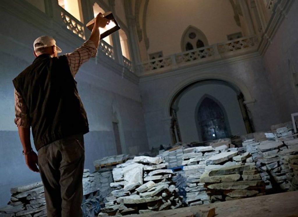 La capilla interior del Viera y Clavijo permanece sumida en la oscuridad, a la espera de su reforma. DA