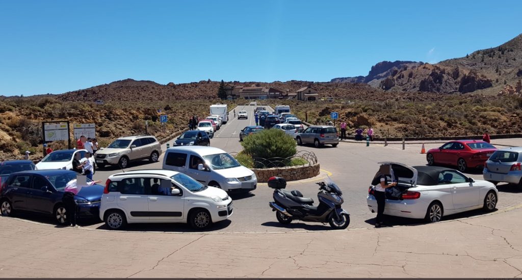 La ecotasa 'desploma' las visitas al Teide en su primer mes, según el Cabildo: este es el dinero que se ha recaudado