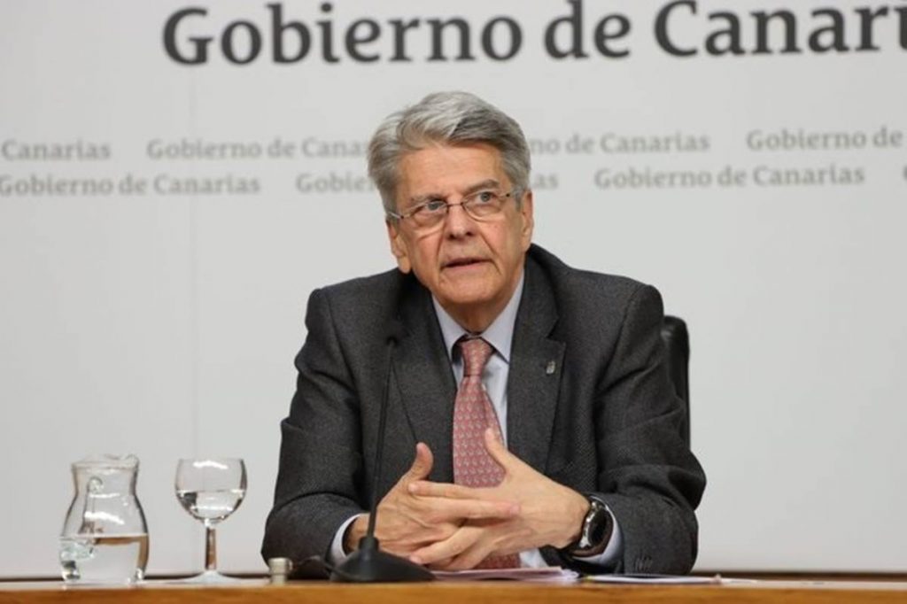 El portavoz y consejero de Presidencia del Ejecutivo autonómico, Julio Pérez, durante una comparecencia. Gobierno de Canarias