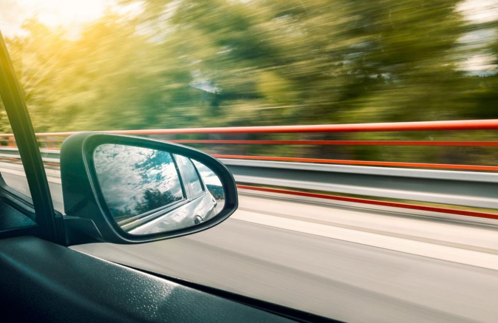 COCHE CONDUCIR VELOCIDAD