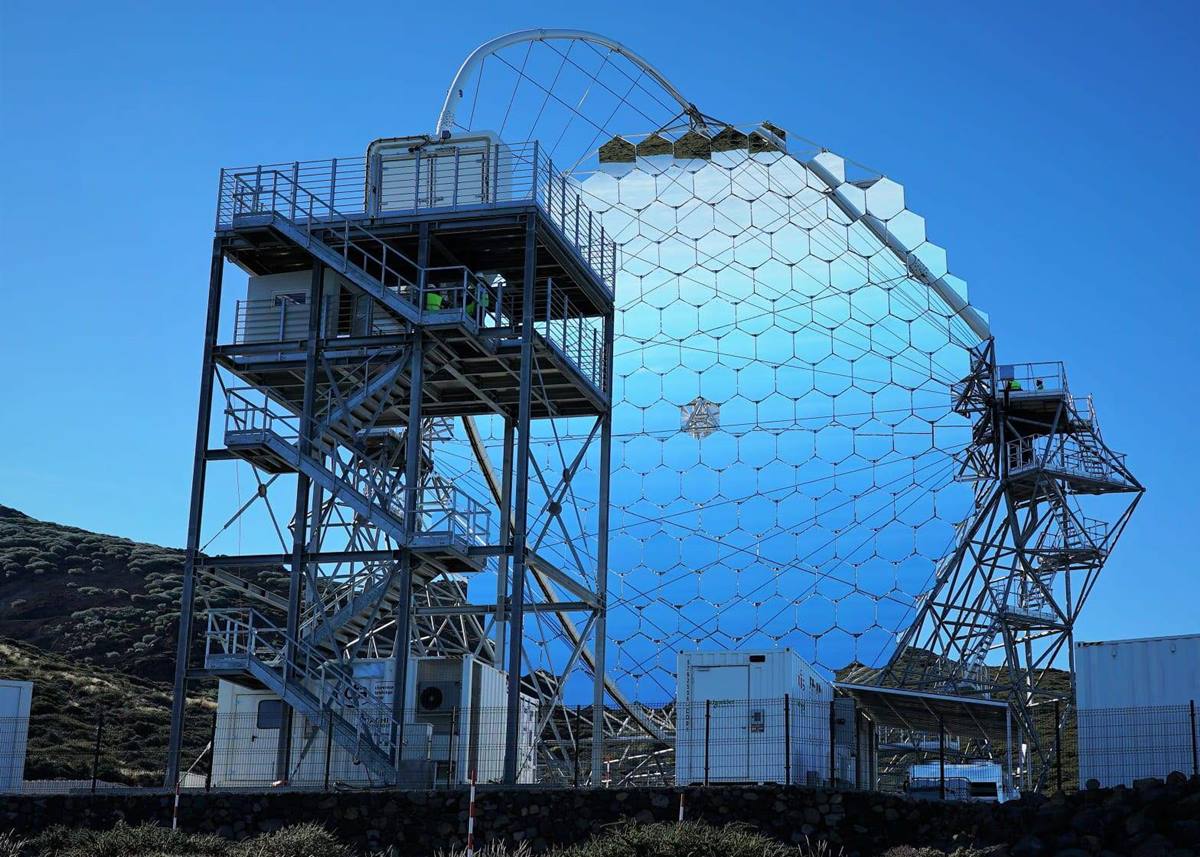 El telescopio LST de la Red Cherenkov se inauguró en 2018 y ya ha realizado sus primeras detecciones. DA