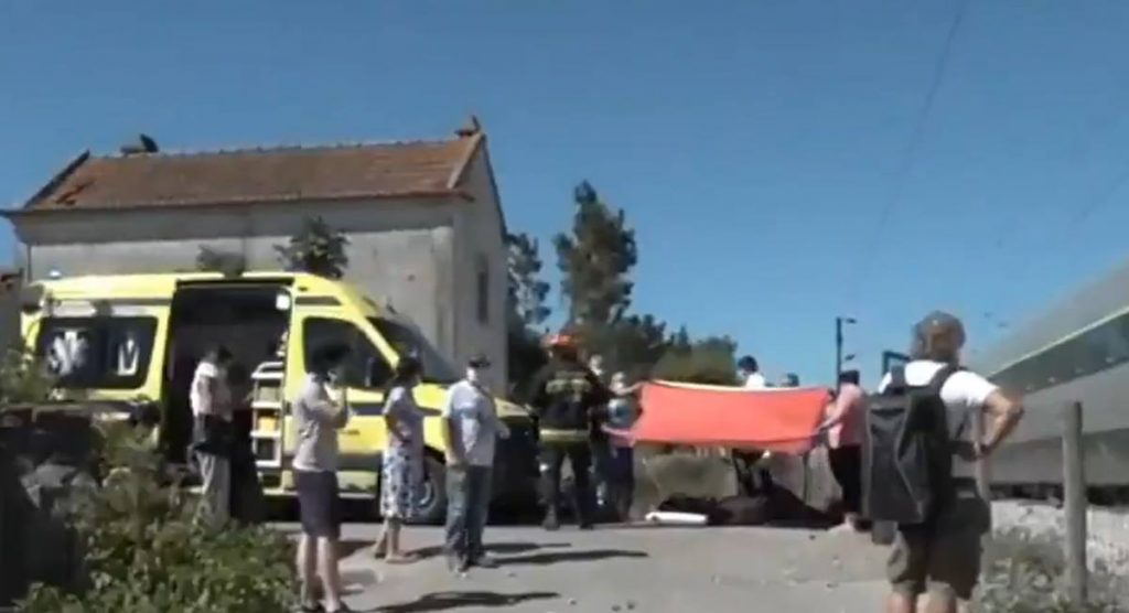 Al menos un muerto y 30 heridos por el descarrilamiento de un tren de alta velocidad en Coimbra. Twitter