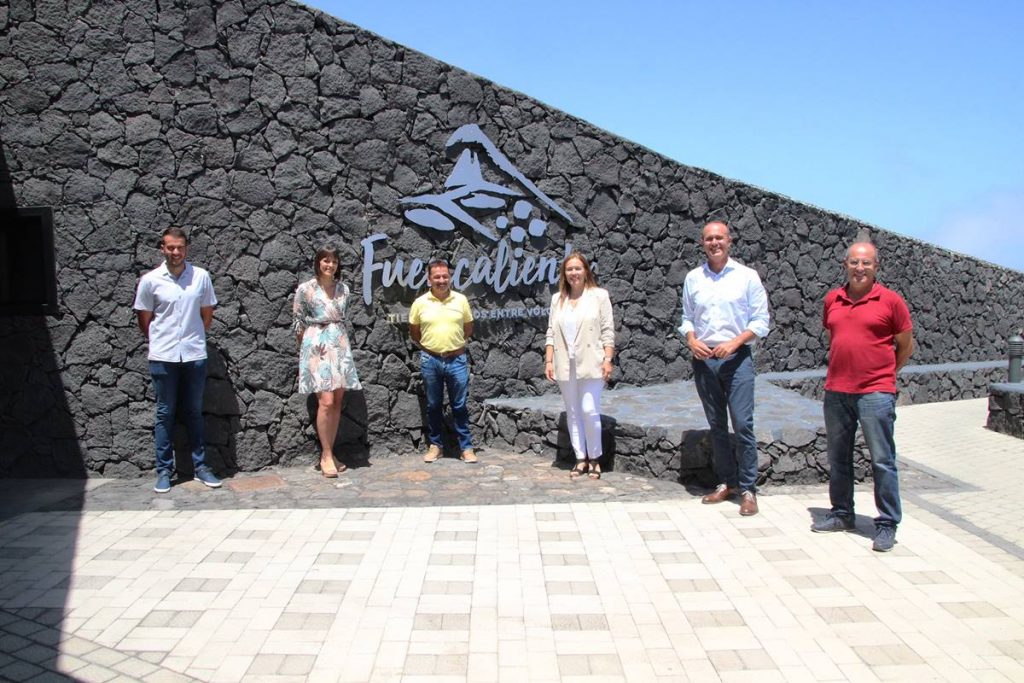 El alcalde, varios concejales y el consejero insular de Turismo visitaron las remozadas instalaciones. DA