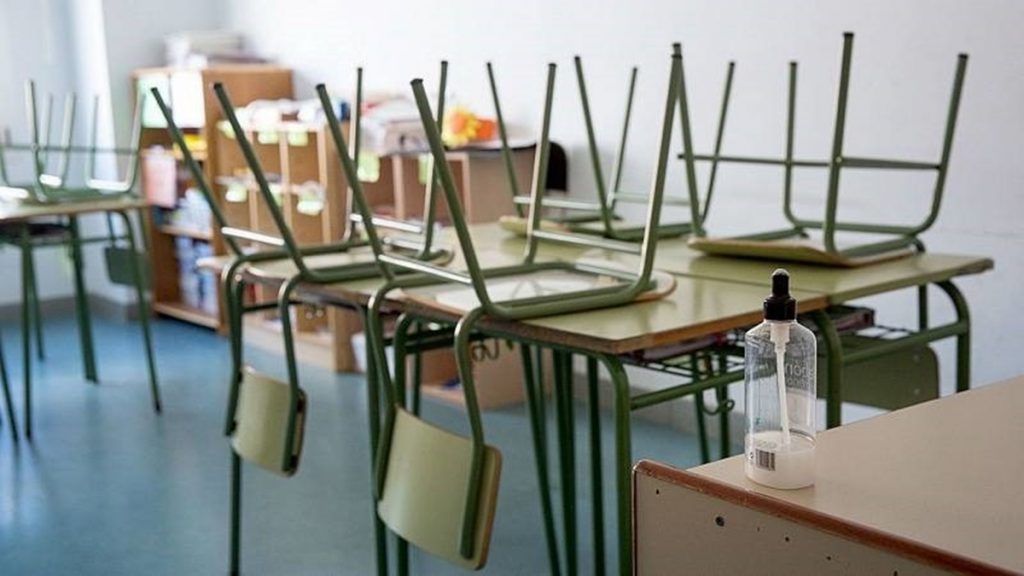 El retraso en una licencia de Santa Cruz deja a 45 escolares sin clase en el barrio de Salamanca