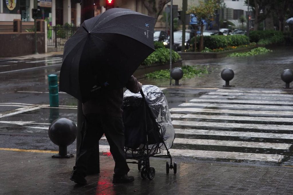 En Santa Cruz llovió durante todo la mañana del martes. | Sergio Méndez