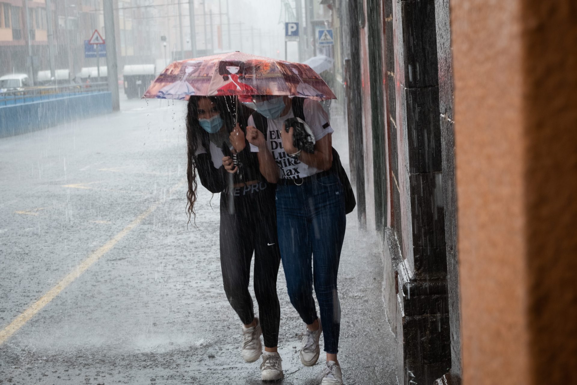 Las precipitaciones podrían superar los 15 litros de agua en una hora en Lanzarote y Tenerife. FOTO: Fran Pallero