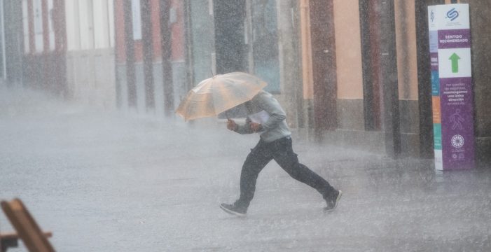 La potente borrasca atlántica afectará a Canarias dejando nieve y lluvias fuertes