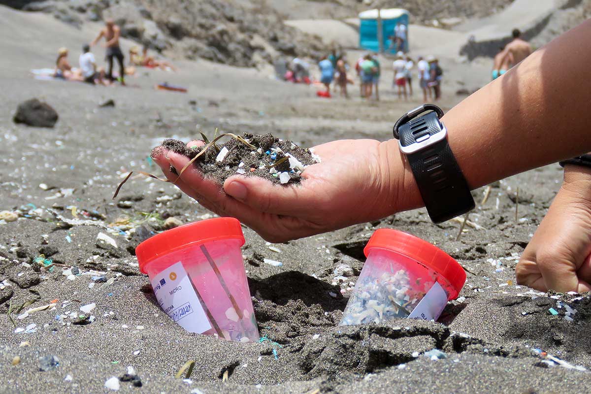 Microplásticos hallados en Playa Grande (Arico)