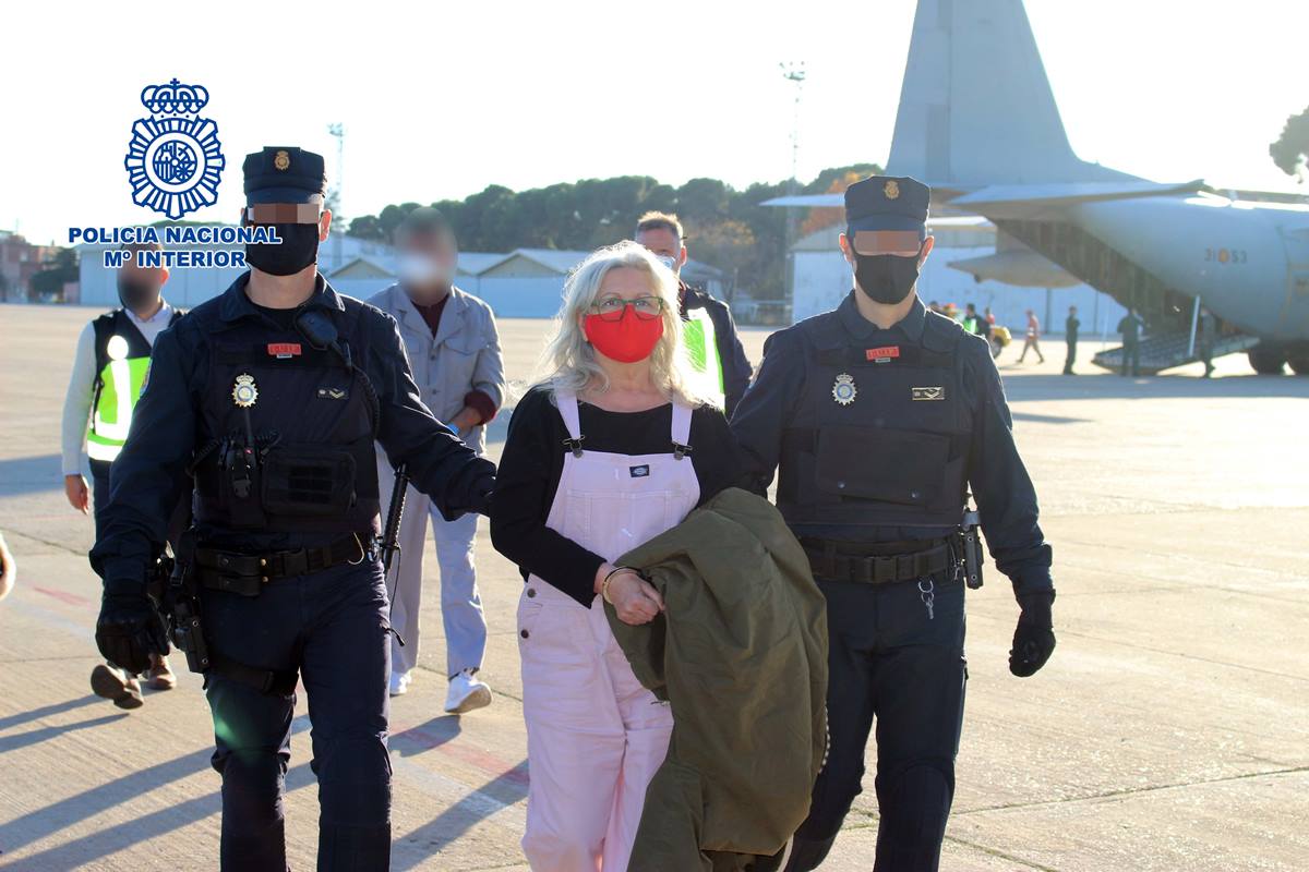 La Policía Nacional traslada a España a la etarra María Natividad Jáuregui Espina entregada por las autoridades belgas. EP