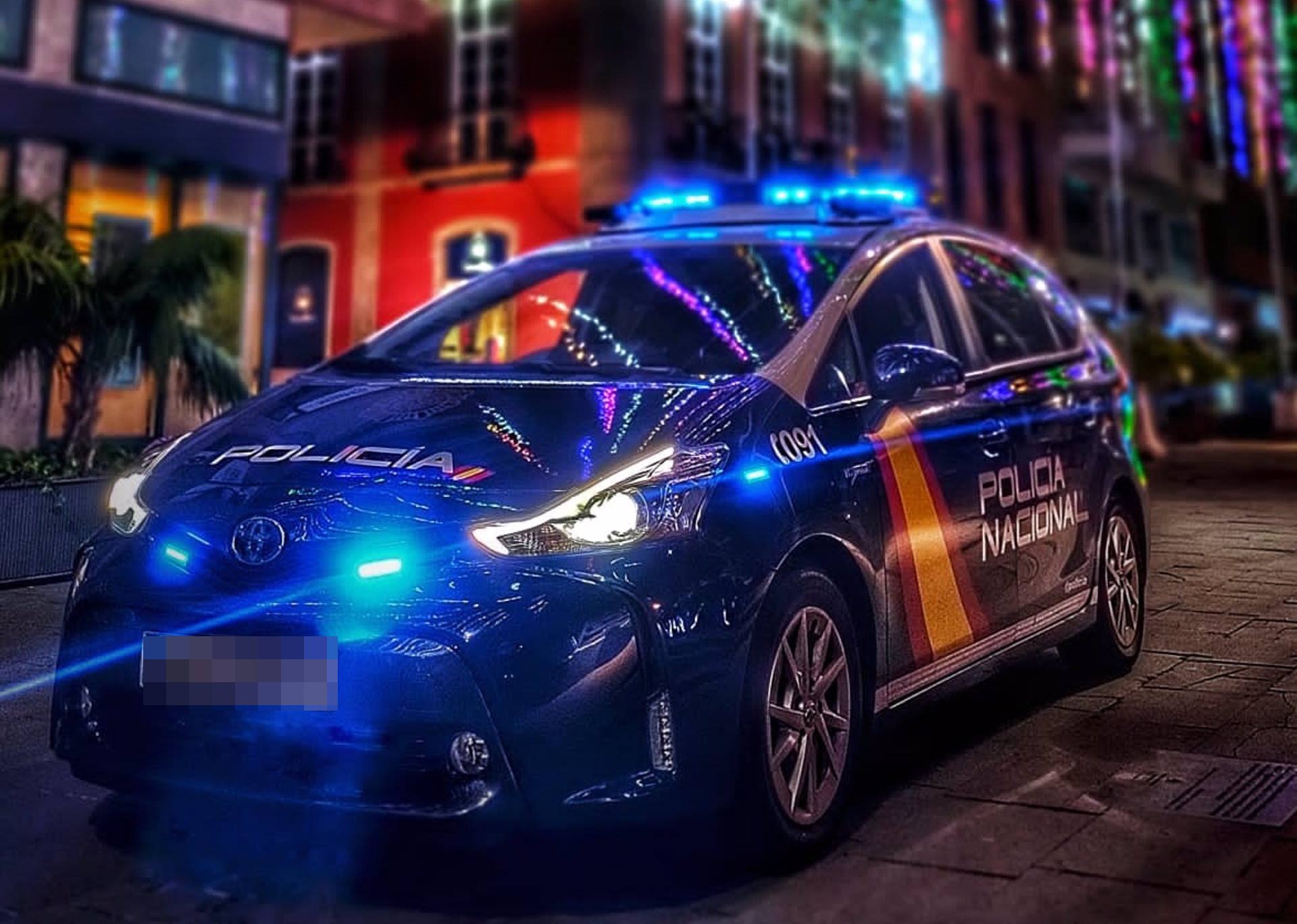 La Policía Nacional aumenta en Navidad el número de efectivos en las zonas comerciales de Canarias