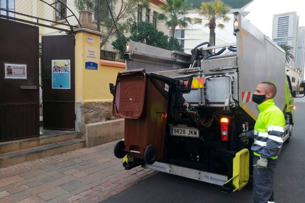 Santa Cruz de Tenerife se compromete con la recogida de residuos orgánica