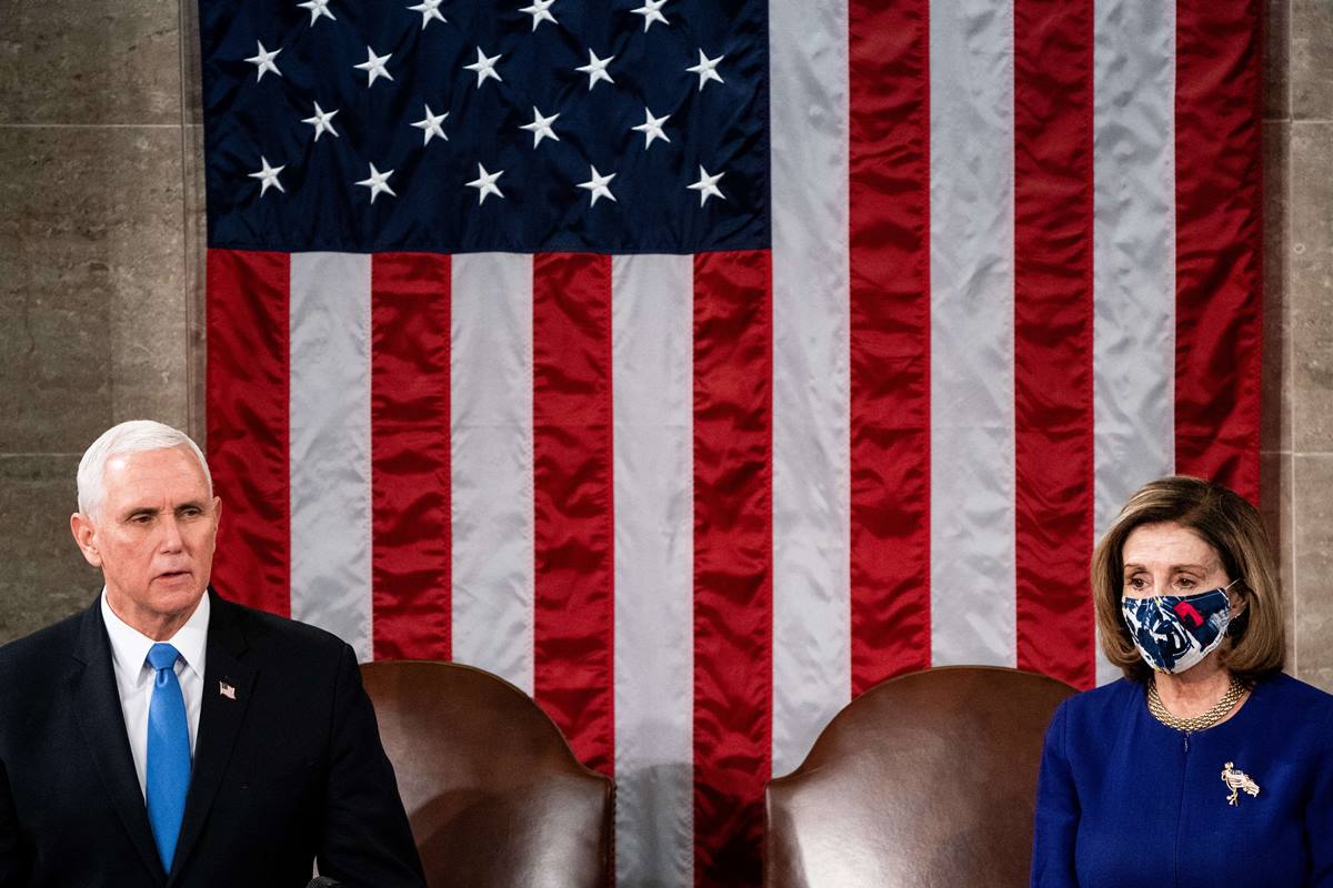 El vicepresidente de EEUU, Mike Pence, y la presidenta de la Cámara de Representantes, Nanci Pelosi. EP