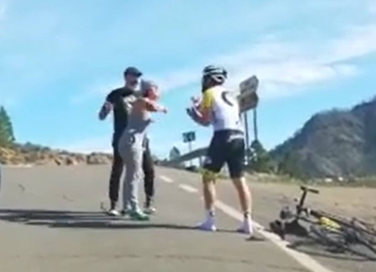 Agrede a un ciclista en plena carretera: "A mi novia no la toques". BTC