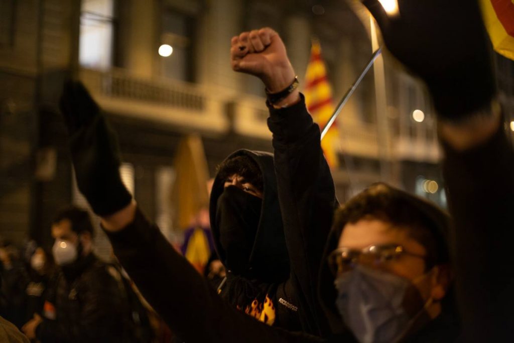Cuarto día de protestas en Barcelona por el encarcelamiento al rapero Pablo Hasel, a 19 de febrero de 2021. EP
