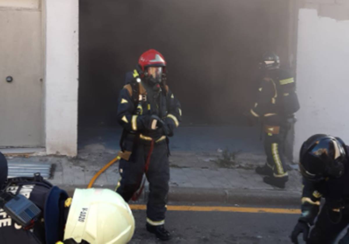 Incendio en El Sobradillo. Bomberos de Tenerife