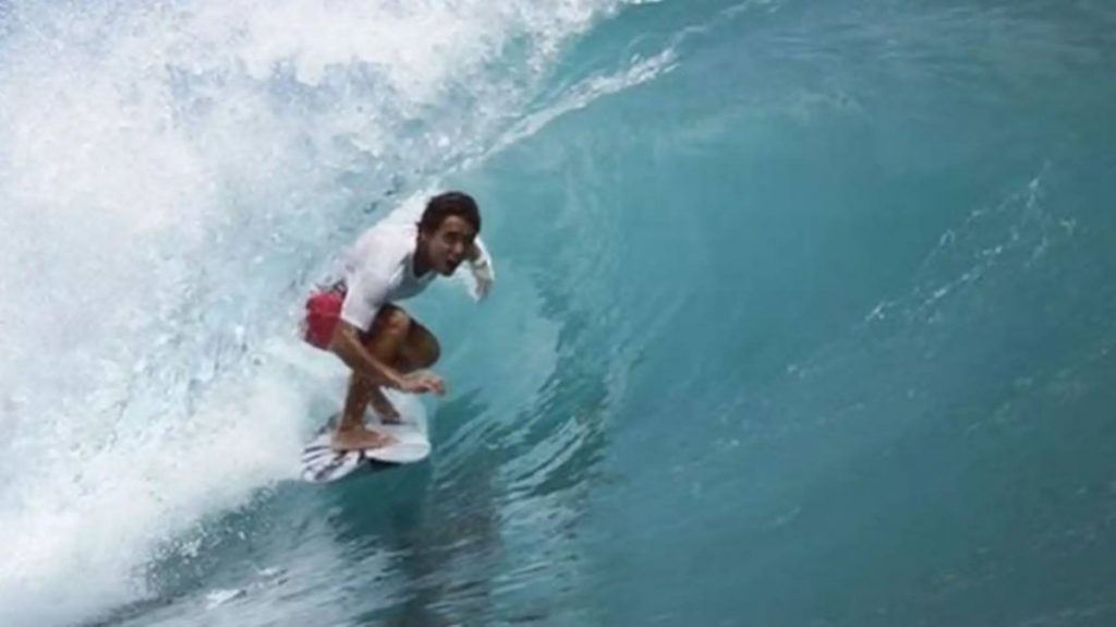Pedro Tanaka, promesa del surf mundial. Instagram (@pedro_tanaka)