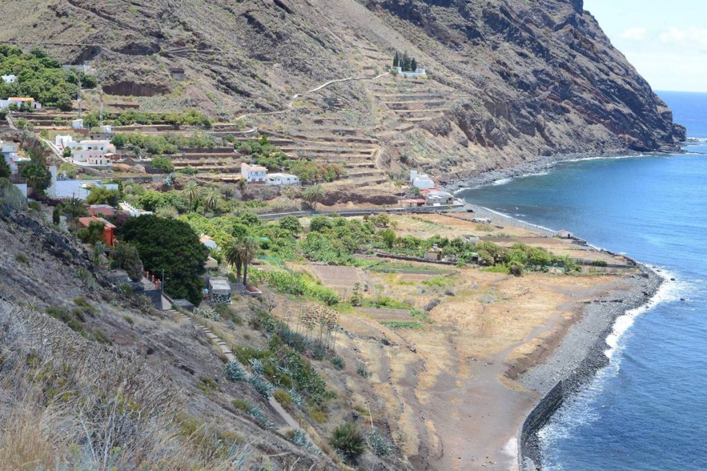 Los vertidos de aguas residuales al mar en Igueste son uno de los principales puntos de contaminación. S. M.