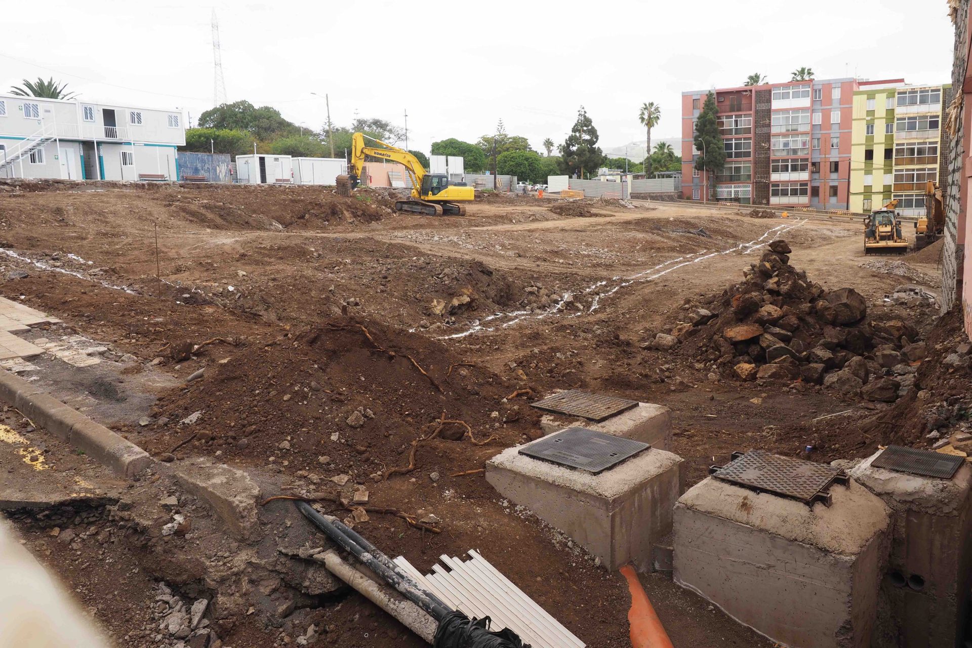 Ya ha comenzado la excavación de las dos parcelas donde se ubicarán las 118 y las 79 viviendas. SERGIO MÉNDEZ