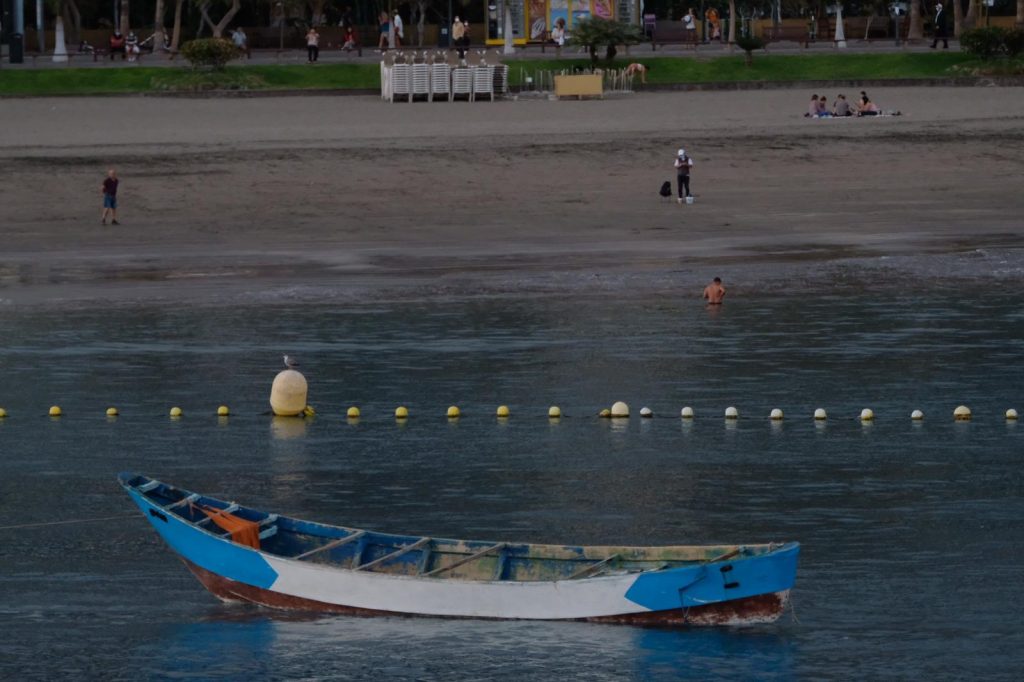 Las últimas víctimas del cayuco con 24 fallecidos murieron un día antes de que los encontraran. Fran Pallero