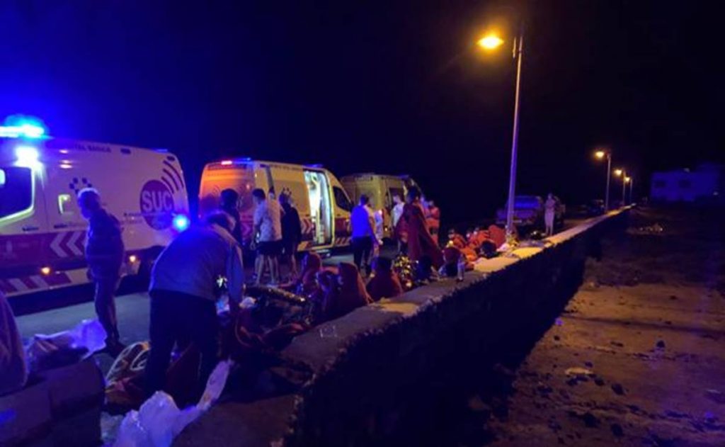 Otra tragedia en Lanzarote: vuelca una patera con 46 personas a bordo